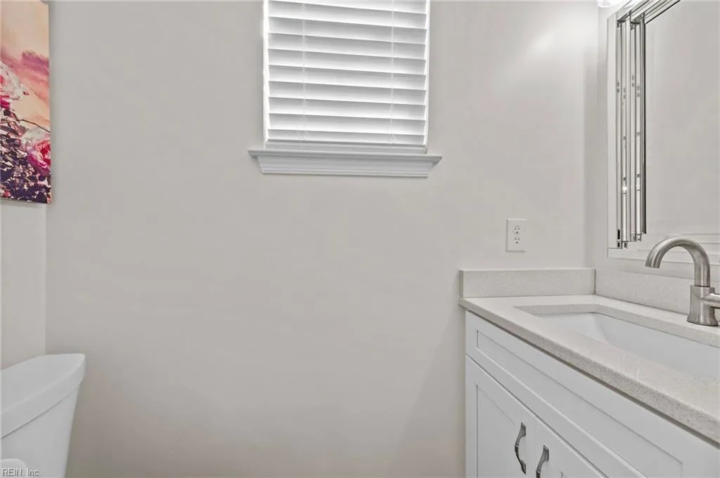 Virginia Beach, Virginia 23456, United States, 4 Bedrooms Bedrooms, ,3 BathroomsBathrooms,Residential,Pending,9157