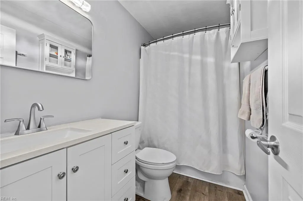 Virginia Beach, Virginia 23456, United States, 4 Bedrooms Bedrooms, ,3 BathroomsBathrooms,Residential,Pending,9157