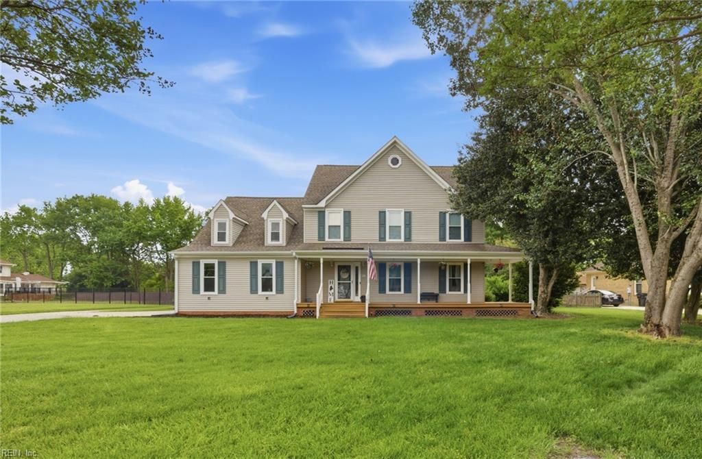 Photo of 101 Kings Point Drive, Suffolk, VA 23434 (MLS # 10632058)