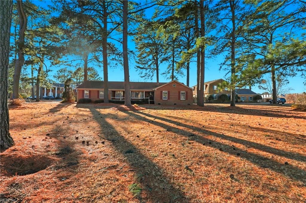 Photo of 5207 Riverwood Road, Norfolk, VA 23502 (MLS # 10619361)