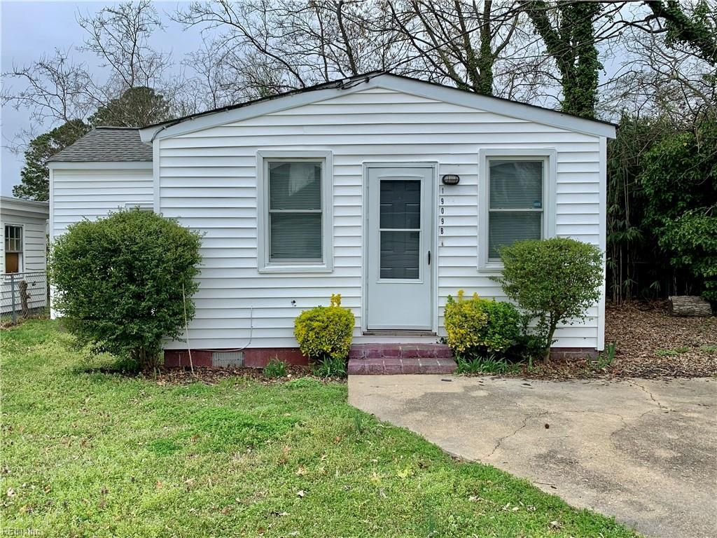Photo of 1909 N Mallory Street #B, Hampton, VA 23664 (MLS # 10638924)