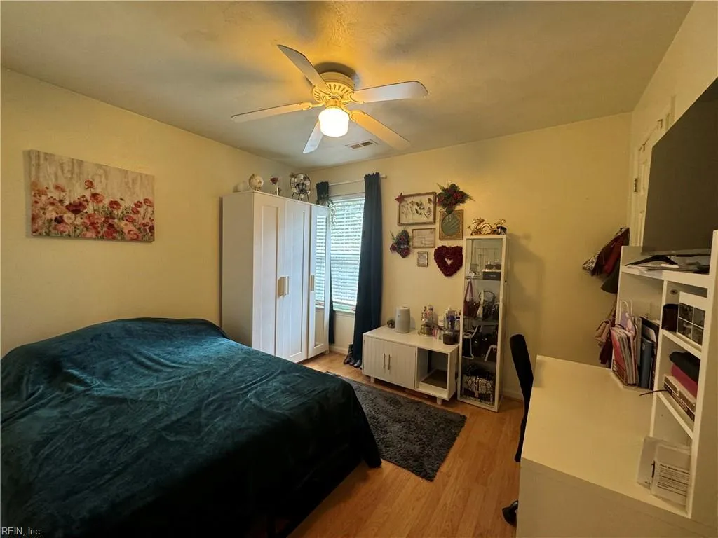 Virginia Beach, Virginia 23454, United States, 3 Bedrooms Bedrooms, ,3 BathroomsBathrooms,Residential,Pending,214794