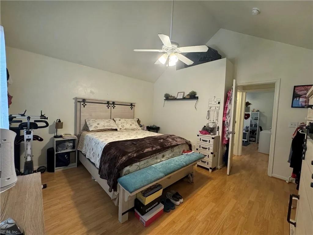 Virginia Beach, Virginia 23454, United States, 3 Bedrooms Bedrooms, ,3 BathroomsBathrooms,Residential,Pending,214794