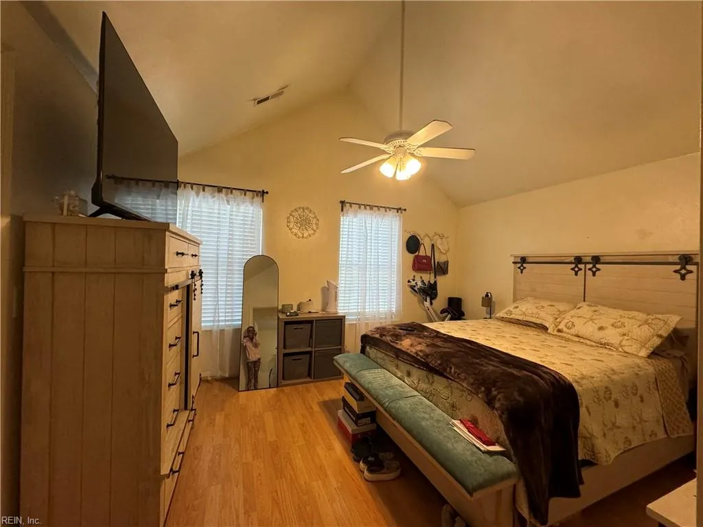 Virginia Beach, Virginia 23454, United States, 3 Bedrooms Bedrooms, ,3 BathroomsBathrooms,Residential,Pending,214794