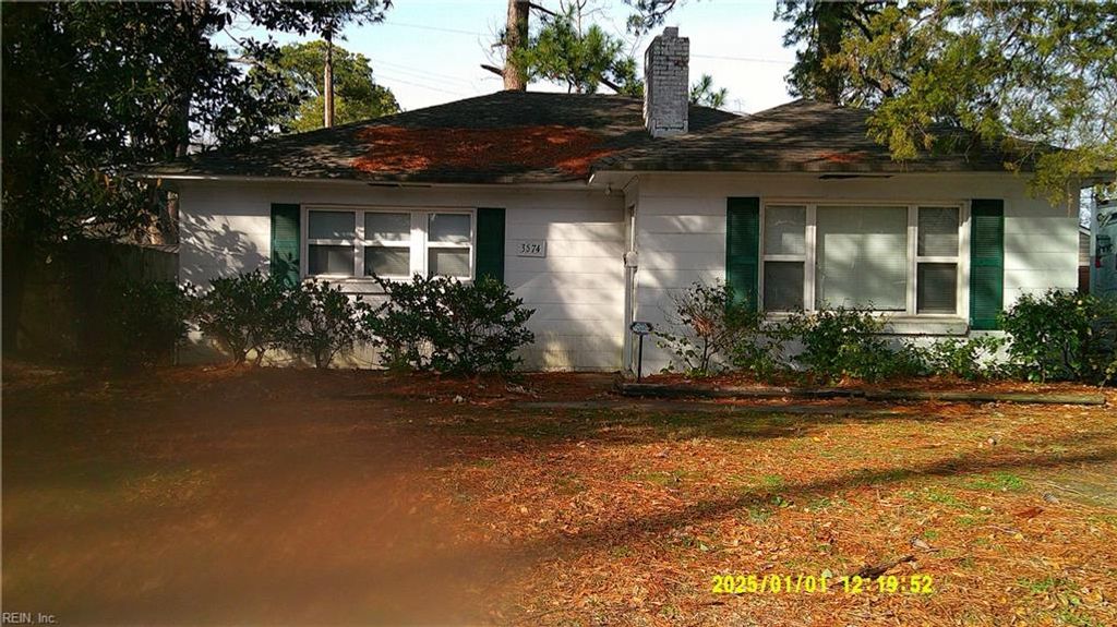 Photo of 3574 Ladd Avenue, Norfolk, VA 23502 (MLS # 10622662)