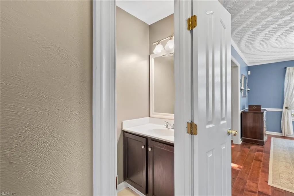 Virginia Beach, Virginia 23454, United States, 4 Bedrooms Bedrooms, ,3 BathroomsBathrooms,Residential,Pending,128438