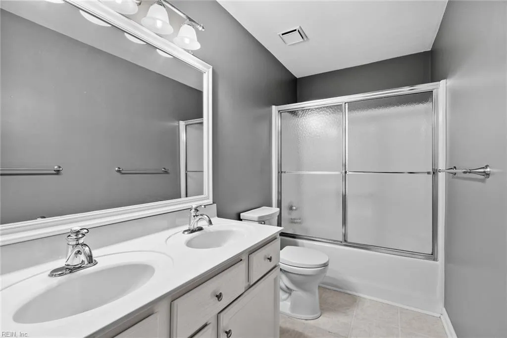 Virginia Beach, Virginia 23454, United States, 4 Bedrooms Bedrooms, ,3 BathroomsBathrooms,Residential,Pending,128438