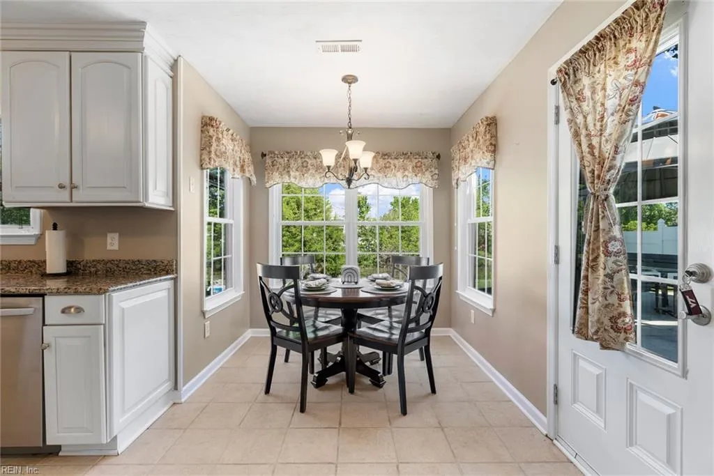 Virginia Beach, Virginia 23454, United States, 4 Bedrooms Bedrooms, ,3 BathroomsBathrooms,Residential,Pending,128438