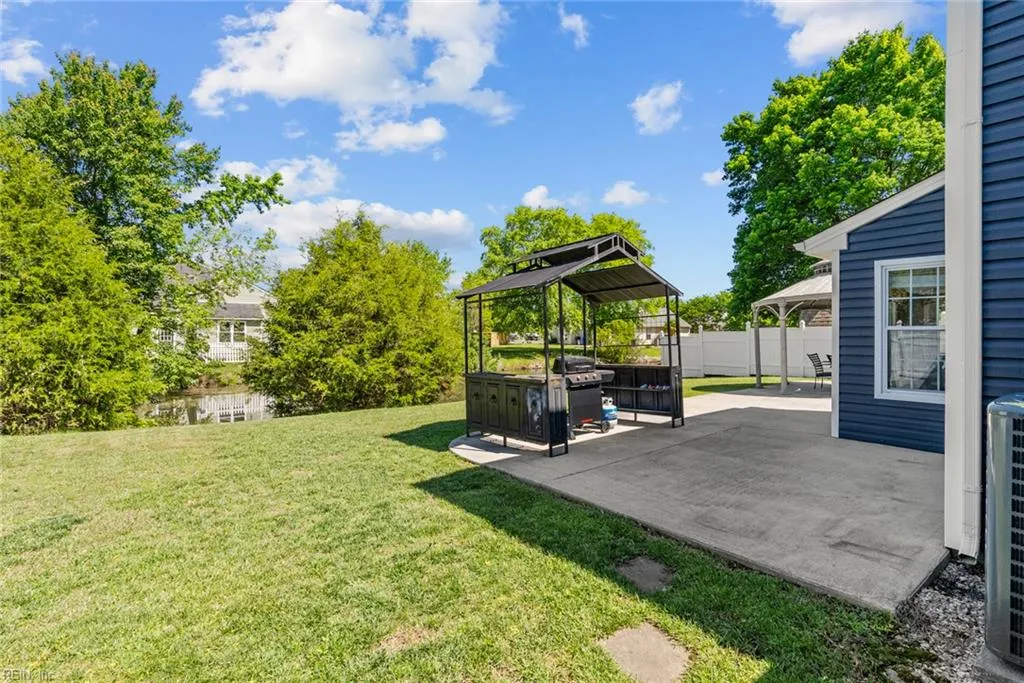 Virginia Beach, Virginia 23454, United States, 4 Bedrooms Bedrooms, ,3 BathroomsBathrooms,Residential,Pending,128438