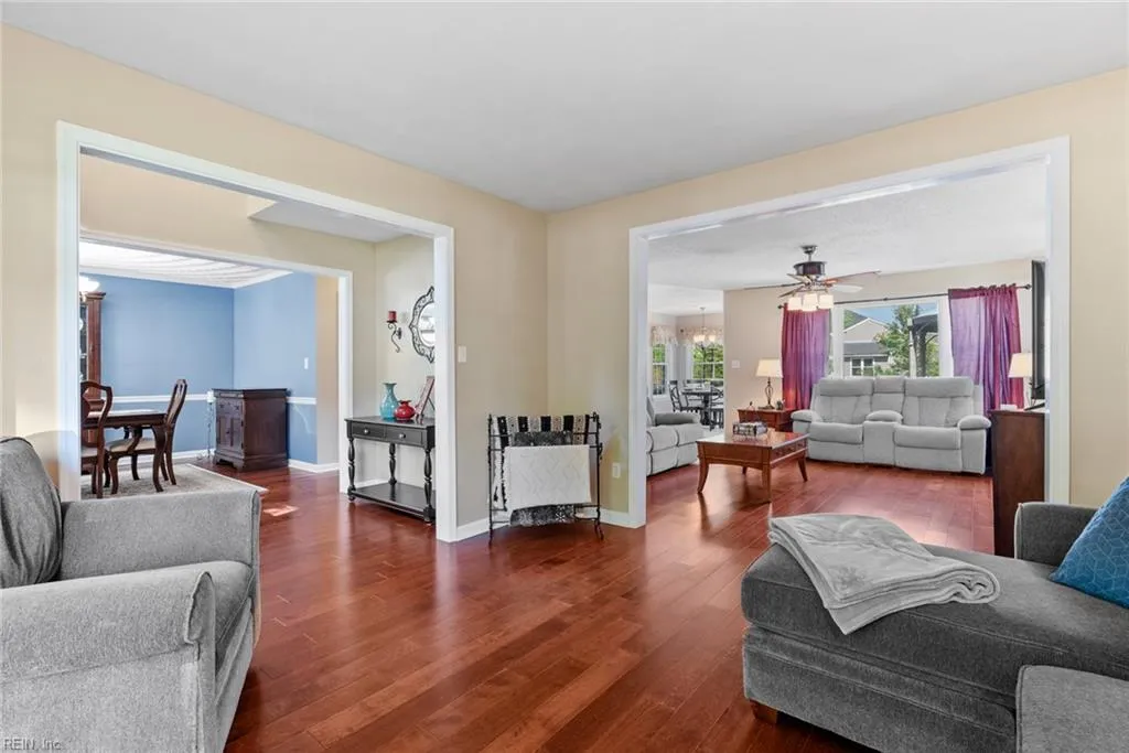 Virginia Beach, Virginia 23454, United States, 4 Bedrooms Bedrooms, ,3 BathroomsBathrooms,Residential,Pending,128438