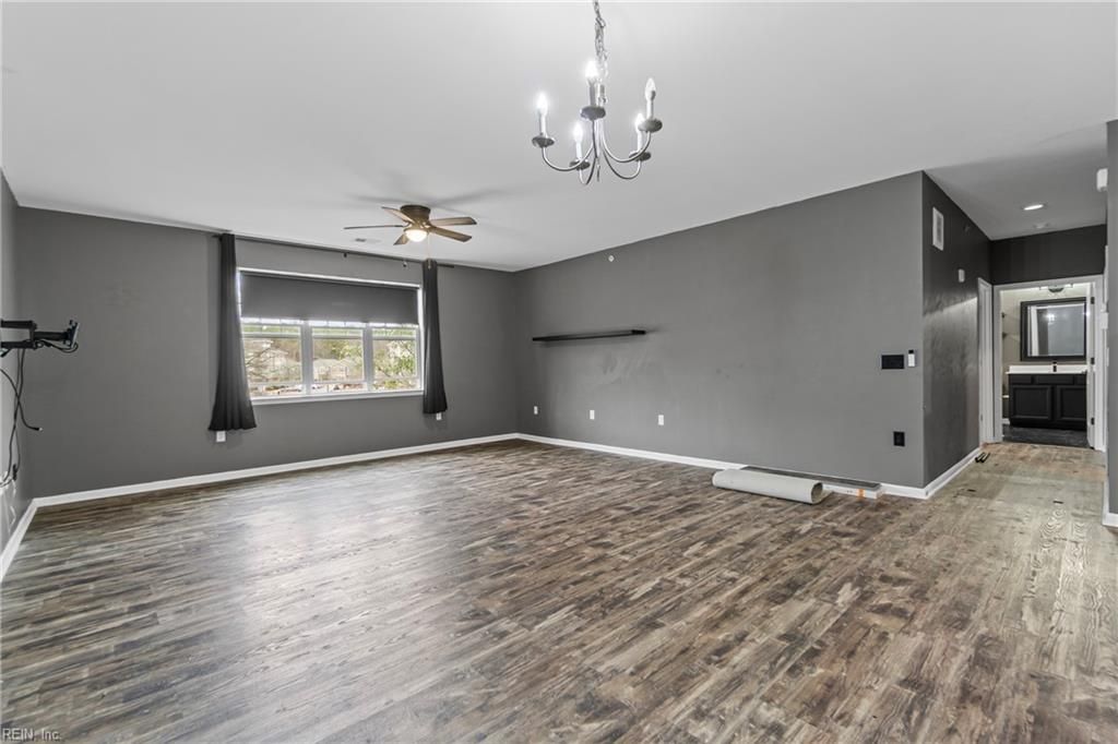 Photo of 4332 Hillingdon Bend #205, Chesapeake, VA 23321 (MLS # 10633795)