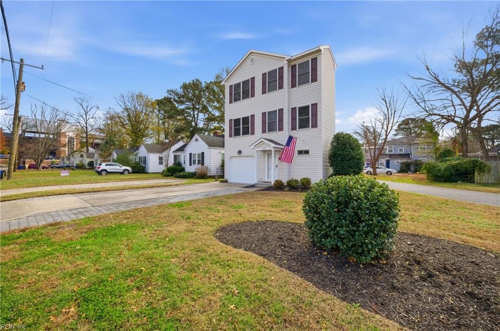 Photo of 1337 Longwood Drive, Norfolk, VA 23508 (MLS # 10613438)