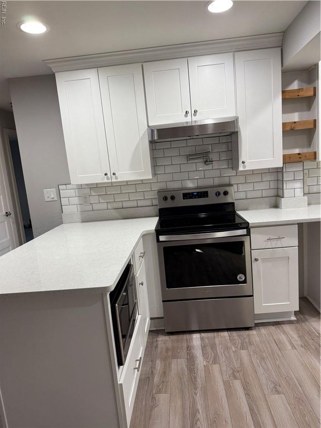 Photo of 86 Wyoming Avenue, Portsmouth, VA 23701 (MLS # 10606213)