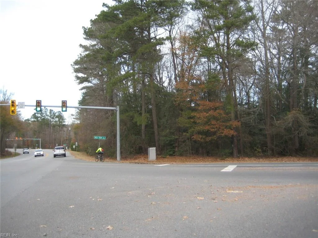 100 Seaford Road, Seaford, VA, 23696