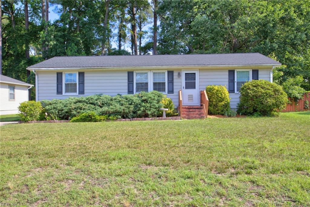 Photo of 105 Cavalier Drive, Yorktown, VA 23692 (MLS # 10640817)