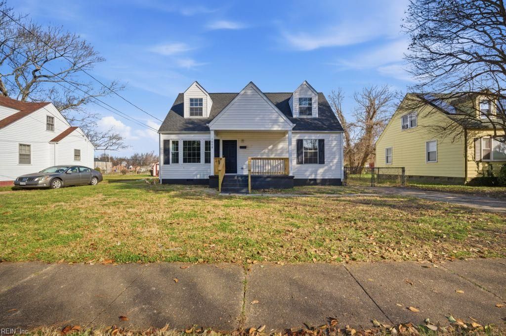 Photo of 1008 Wolcott Avenue, Norfolk, VA 23513 (MLS # 10625365)