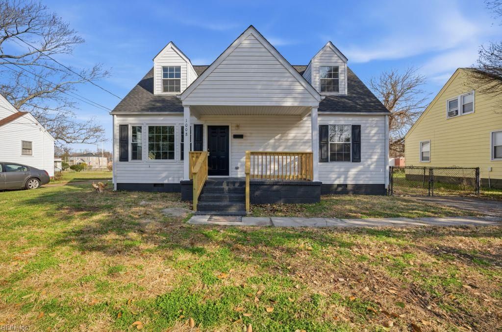 Photo of 1008 Wolcott Avenue, Norfolk, VA 23513 (MLS # 10625365)