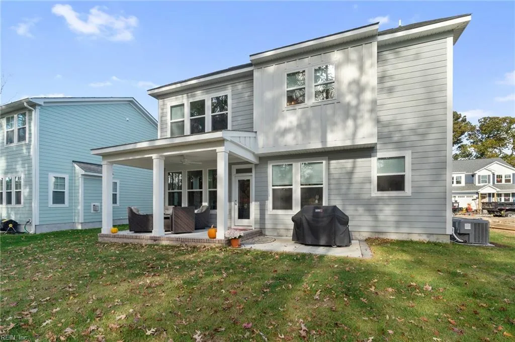 Virginia Beach, Virginia 23451, United States, 5 Bedrooms Bedrooms, ,4 BathroomsBathrooms,Residential,Pending,34153