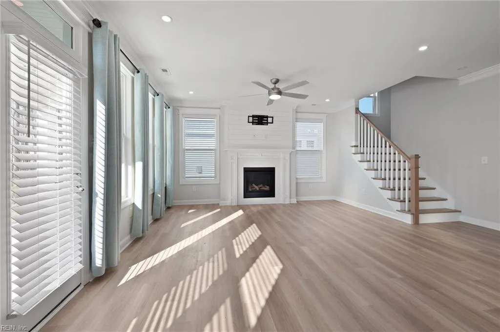 Virginia Beach, Virginia 23451, United States, 5 Bedrooms Bedrooms, ,4 BathroomsBathrooms,Residential,Pending,34153