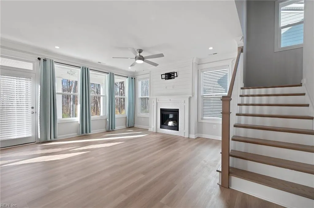 Virginia Beach, Virginia 23451, United States, 5 Bedrooms Bedrooms, ,4 BathroomsBathrooms,Residential,Pending,34153