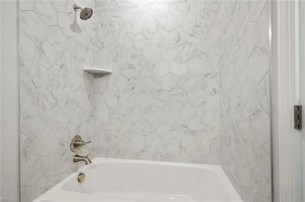 Virginia Beach, Virginia 23451, United States, 5 Bedrooms Bedrooms, ,4 BathroomsBathrooms,Residential,Pending,34153