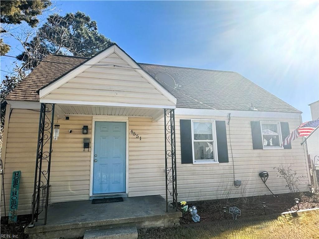Photo of 4551 Hampshire Avenue, Norfolk, VA 23513 (MLS # 10605983)