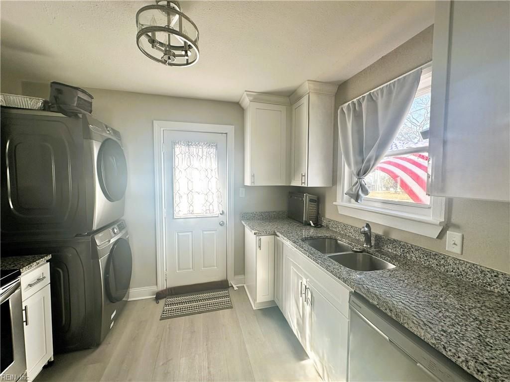 Photo of 4551 Hampshire Avenue, Norfolk, VA 23513 (MLS # 10605983)