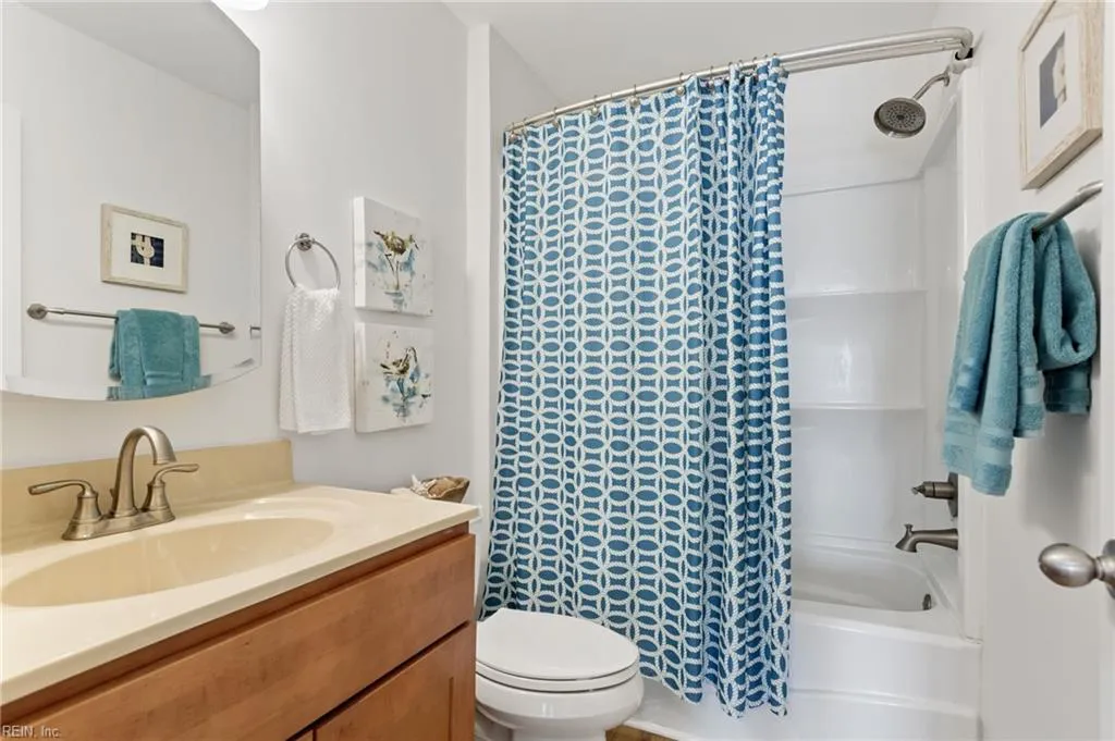 Norfolk, Virginia 23503, United States, 2 Bedrooms Bedrooms, ,2 BathroomsBathrooms,Residential,Active,162190