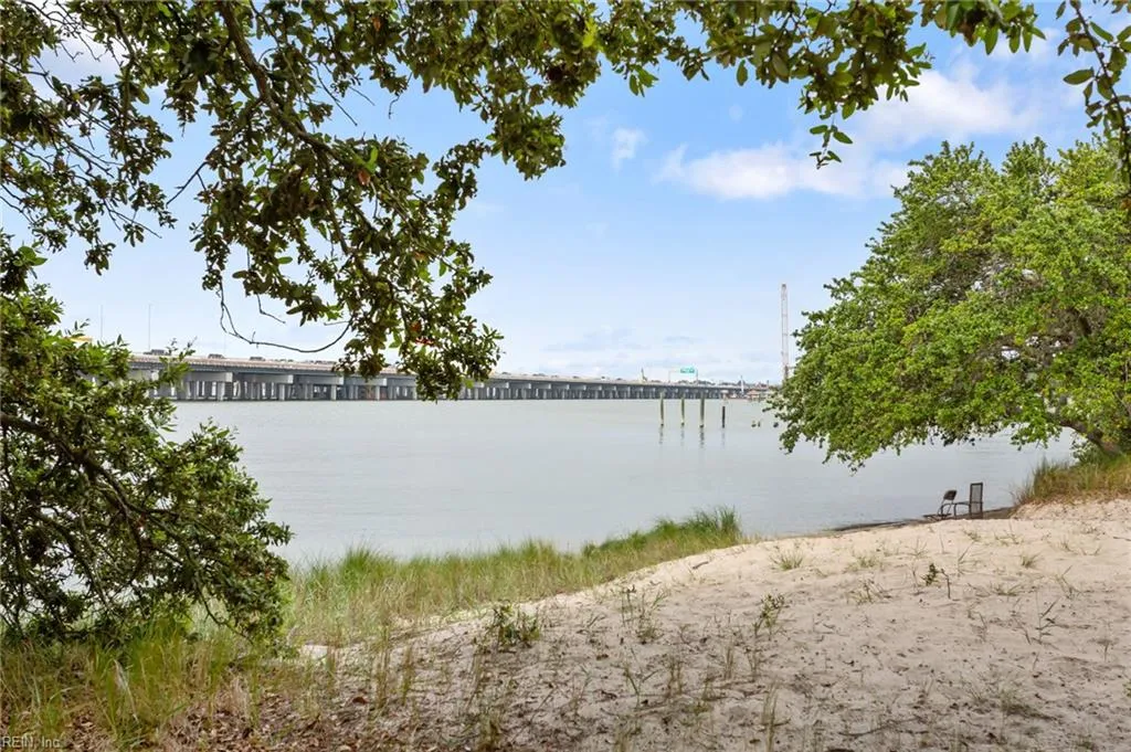 Norfolk, Virginia 23503, United States, 2 Bedrooms Bedrooms, ,2 BathroomsBathrooms,Residential,Active,162190