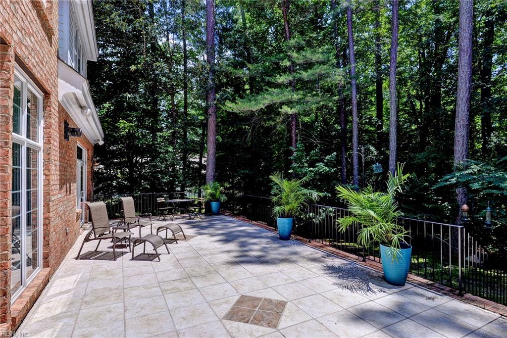 140 Mid Ocean CT