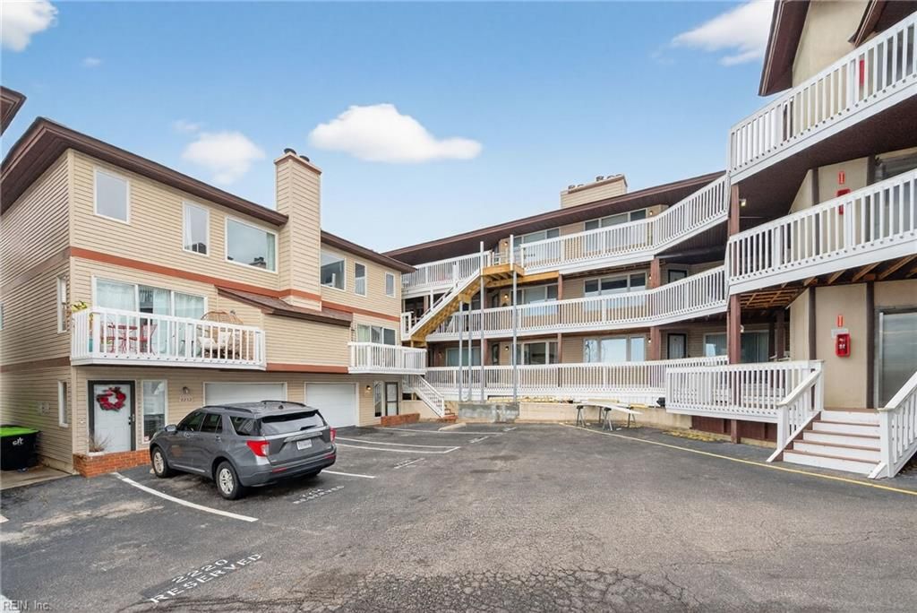 Photo of 2212 Vista Circle, Virginia Beach, VA 23451 (MLS # 10612983)