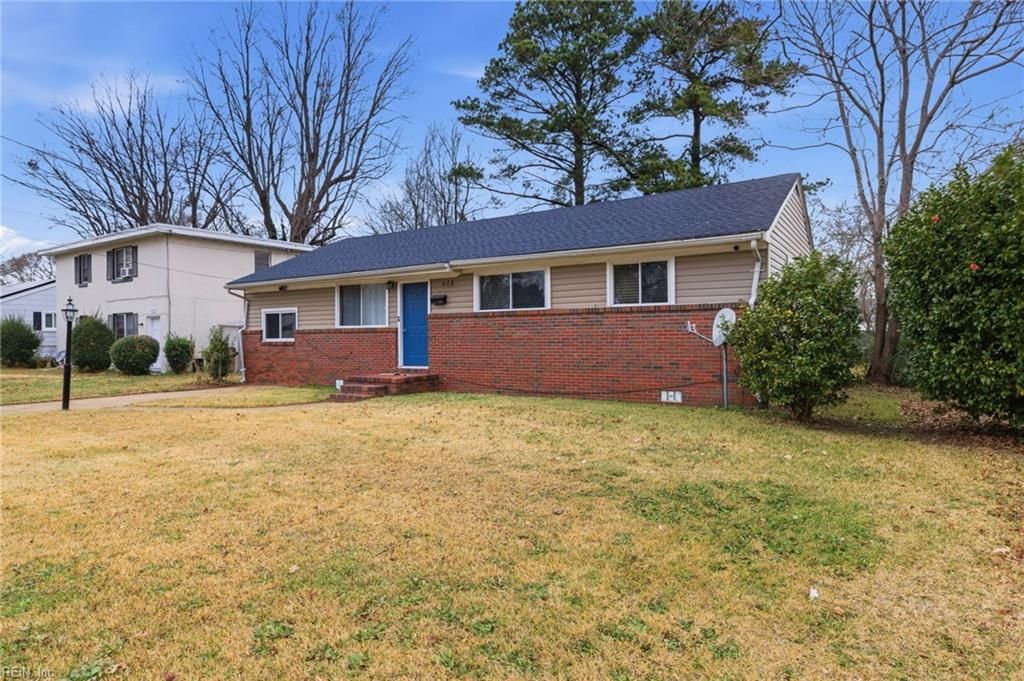 Photo of 428 Woodview Avenue, Norfolk, VA 23505 (MLS # 10616140)