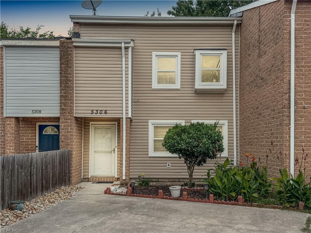 5306 Leicester Court, Virginia Beach, VA, 23462