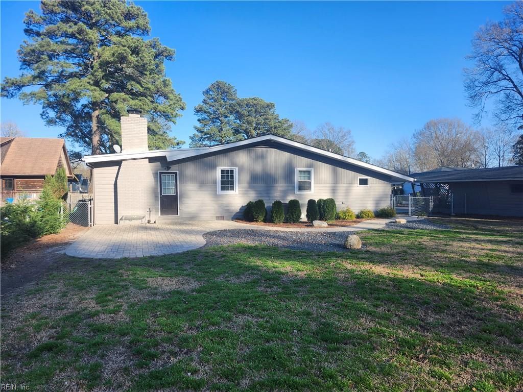 Photo of 912 Oklahoma Drive, Chesapeake, VA 23323 (MLS # 10626158)