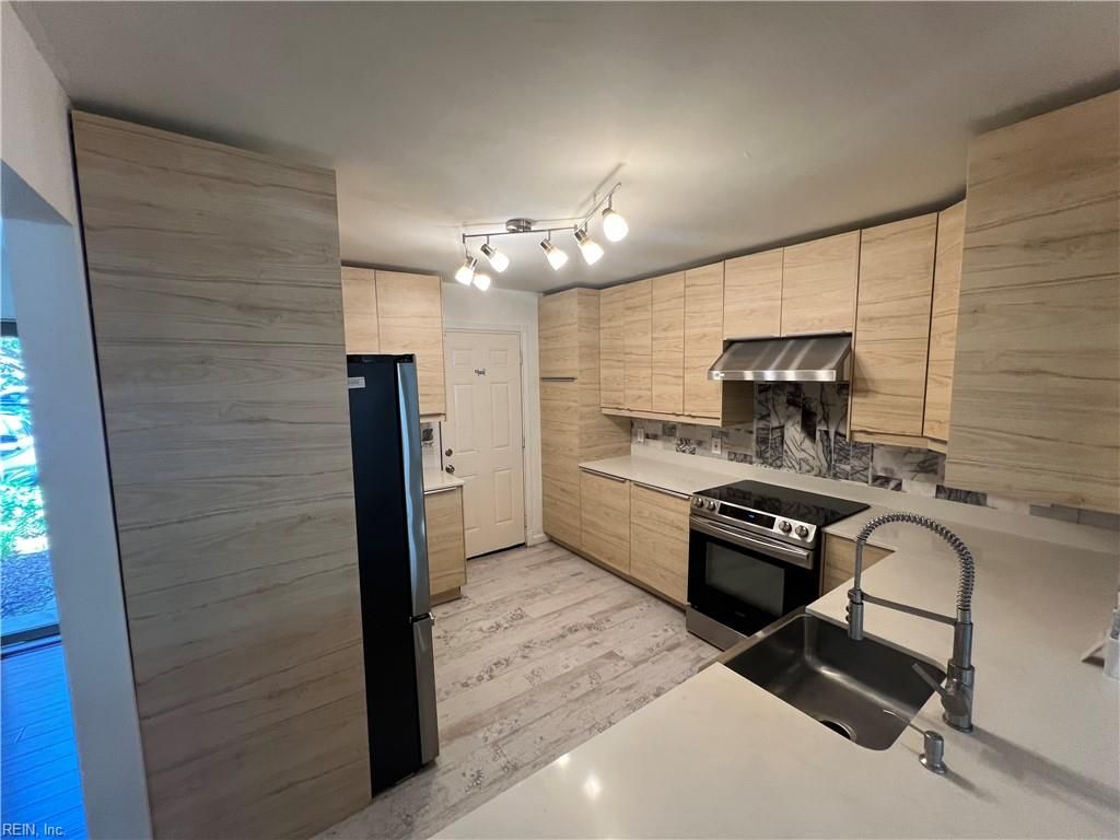 Photo of 4829 Tunlaw Court, Virginia Beach, VA 23462 (MLS # 10644004)