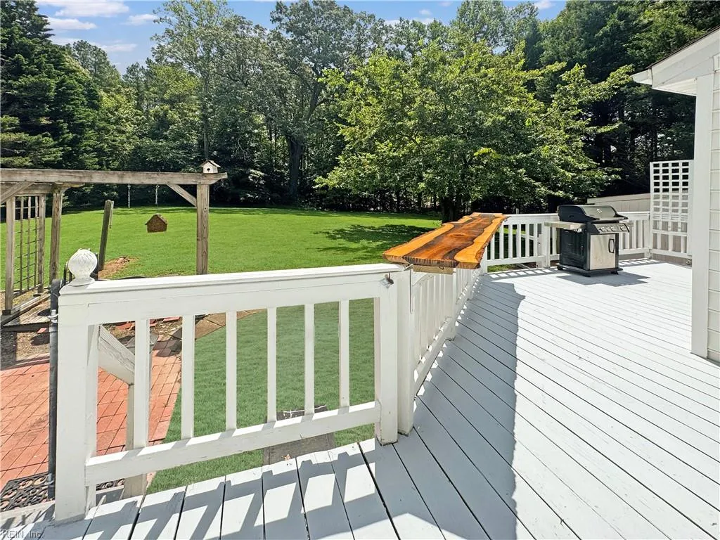 Gloucester, Virginia 23061, United States, 3 Bedrooms Bedrooms, ,3 BathroomsBathrooms,Residential,Active,189966