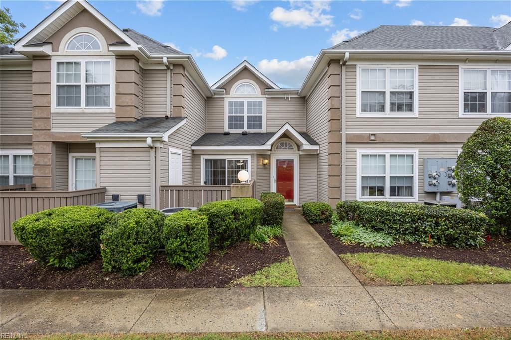 Photo of 705 Queens Path, Williamsburg, VA 23185 (MLS # 10633315)