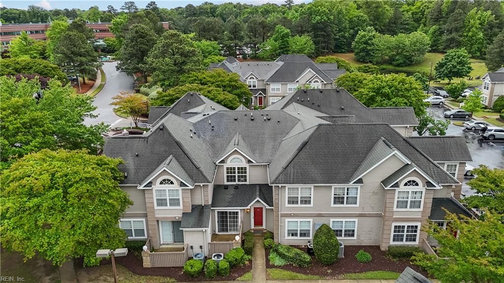 Photo of 705 Queens Path, Williamsburg, VA 23185 (MLS # 10633315)