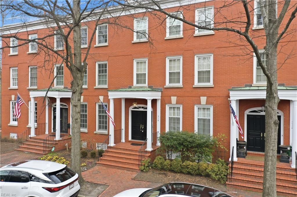 Photo of 316 College Place, Norfolk, VA 23510 (MLS # 10617880)