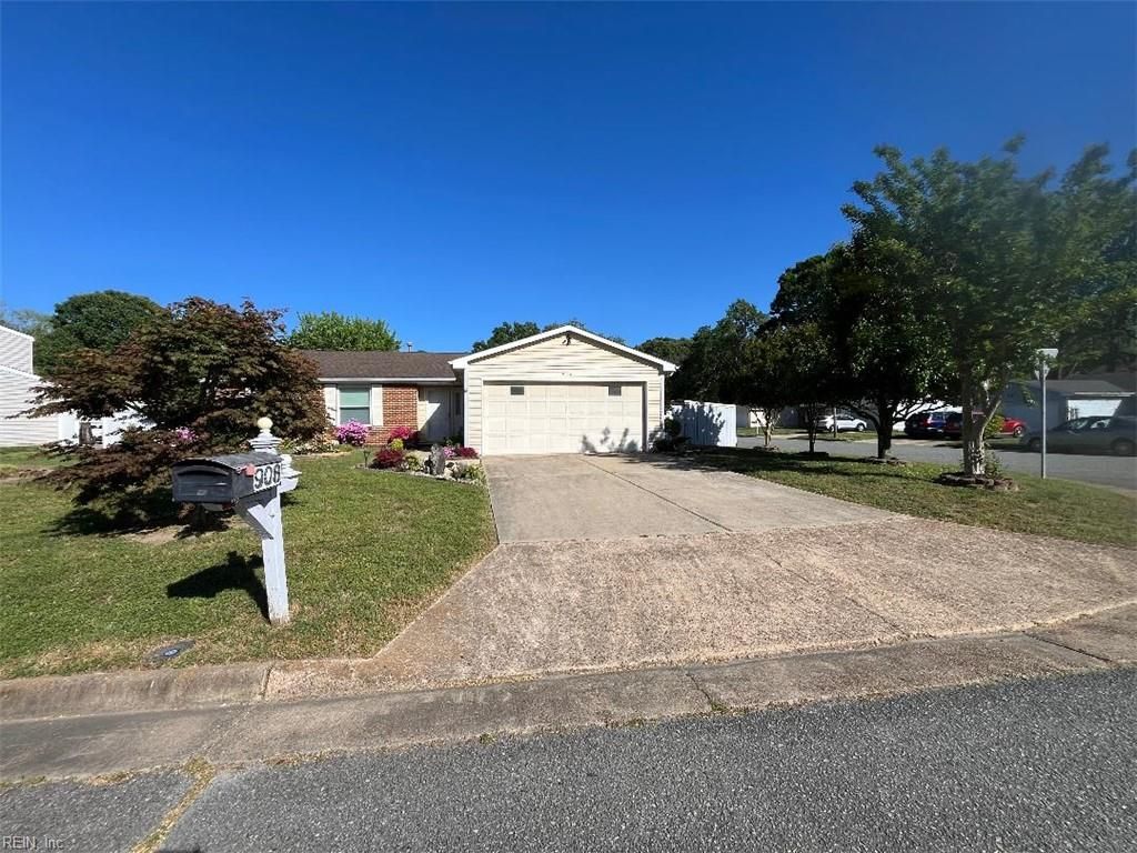 Photo of 908 Chatsworth Dr Drive, Newport News, VA 23601 (MLS # 10631583)