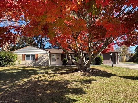 Photo of 3904 OLD TREE Lane, Virginia Beach, VA 23452 (MLS # 10610360)