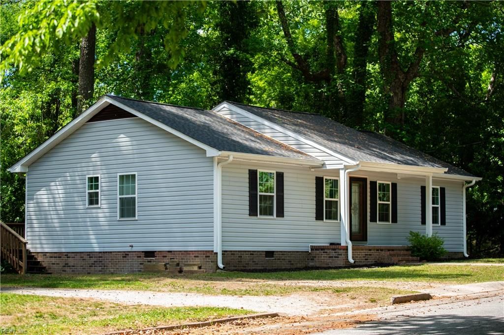 Photo of 308 Hicksford Avenue, Emporia, VA 23847 (MLS # 10633348)