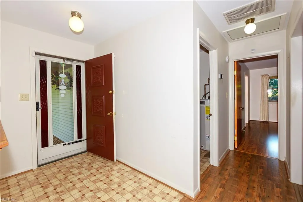 Newport News, Virginia 23602, United States, 3 Bedrooms Bedrooms, ,2 BathroomsBathrooms,Residential,Active,193703