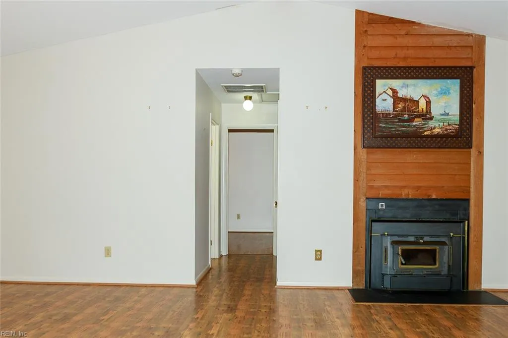 Newport News, Virginia 23602, United States, 3 Bedrooms Bedrooms, ,2 BathroomsBathrooms,Residential,Active,193703