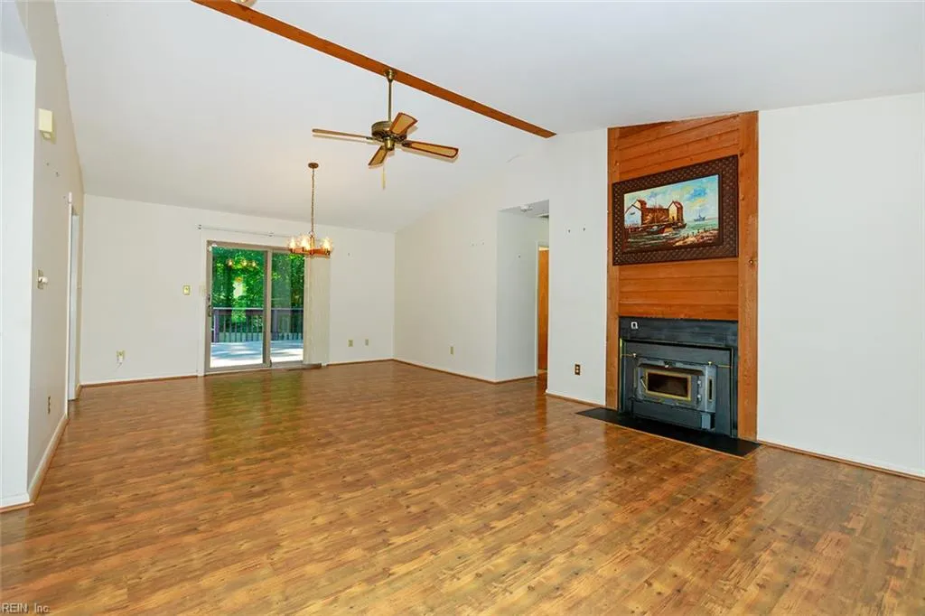 Newport News, Virginia 23602, United States, 3 Bedrooms Bedrooms, ,2 BathroomsBathrooms,Residential,Active,193703