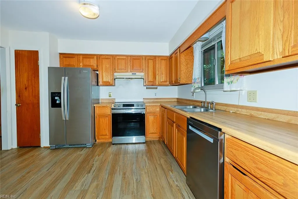 Newport News, Virginia 23602, United States, 3 Bedrooms Bedrooms, ,2 BathroomsBathrooms,Residential,Active,193703