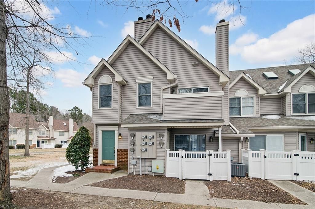 Photo of 17 Tamarisk Quay #I, Hampton, VA 23666 (MLS # 10617778)