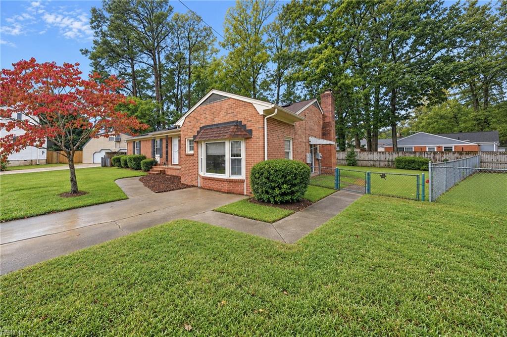 Photo of 918 Arnett Drive, Newport News, VA 23608 (MLS # 10658782)
