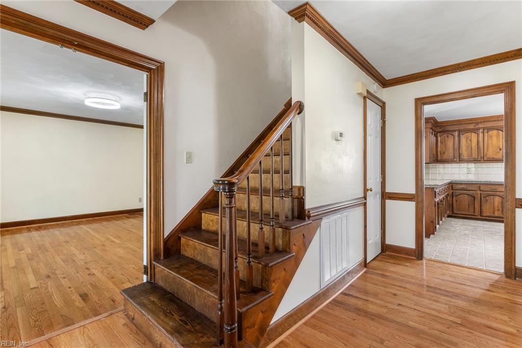 405 Briarwood CT