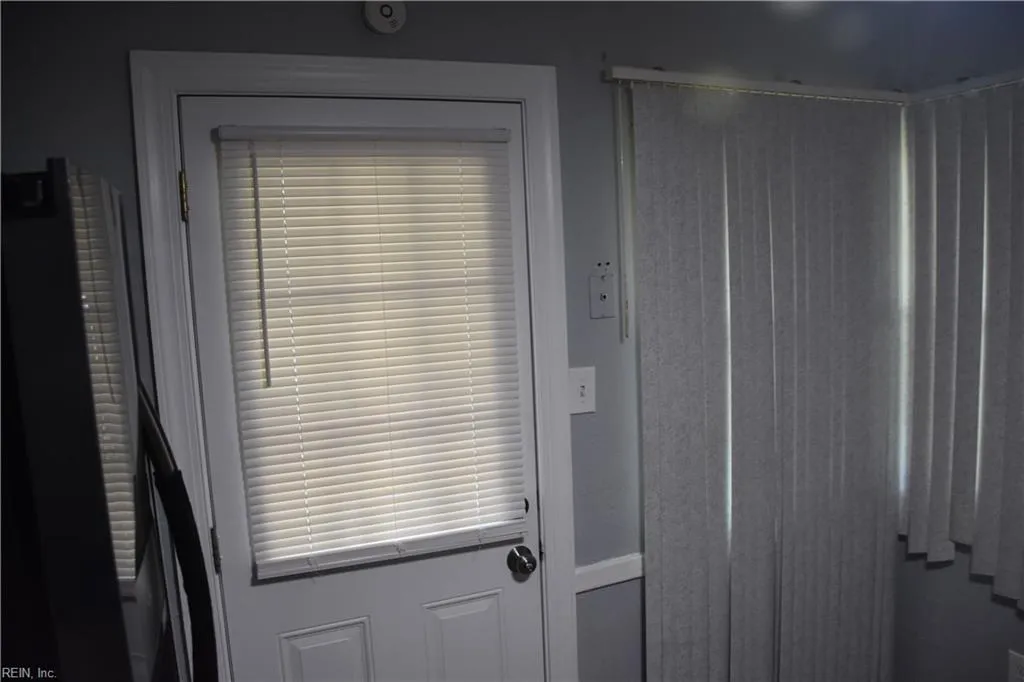 Norfolk, Virginia 23518, United States, 3 Bedrooms Bedrooms, ,2 BathroomsBathrooms,Residential,Pending,44108